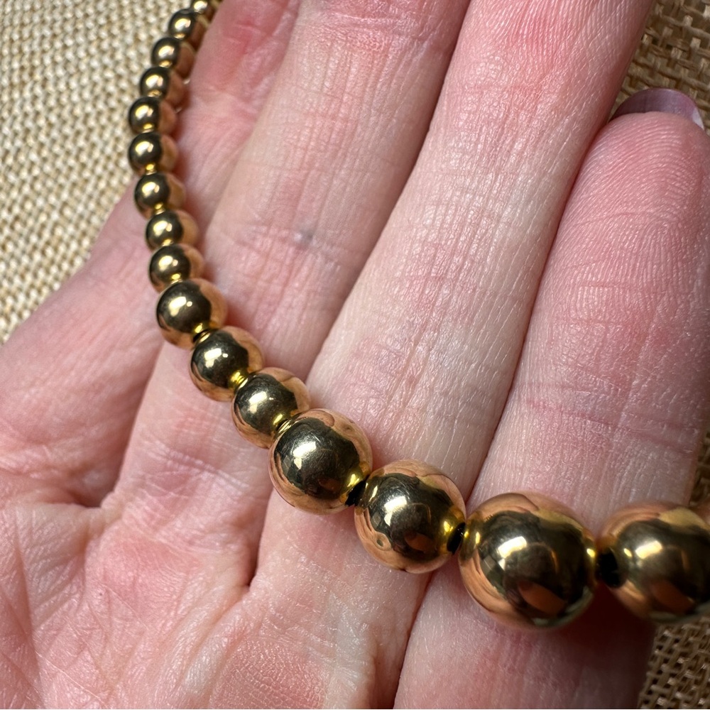 14K Gold Graduated Hollow Bead Necklace on 14K Chain 4 Grams - Picture 4 of 11